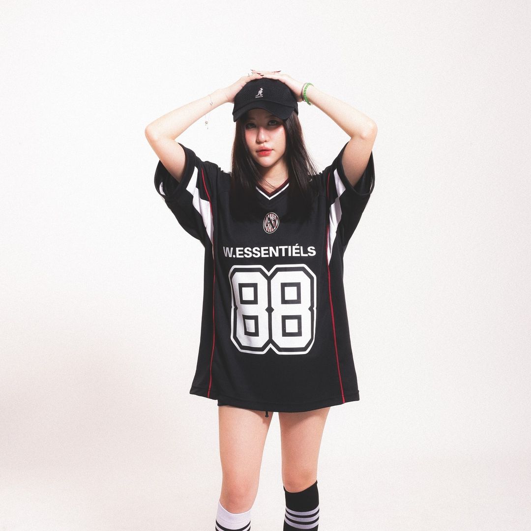 W.ESSENTIÉLS x Aurelia Vizal: Ketika Sporty Bertemu Vintage-Future