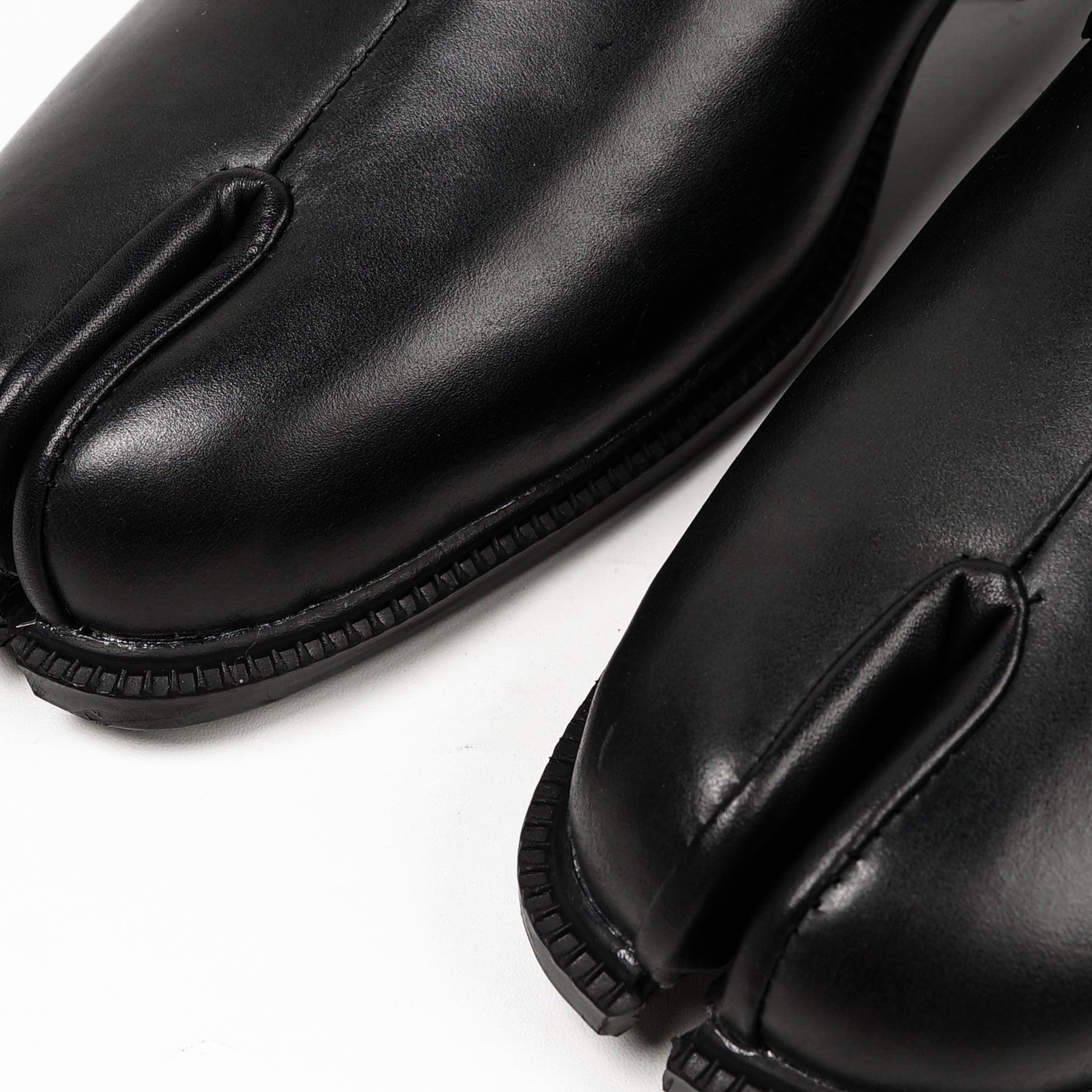 Tabi Mules Black