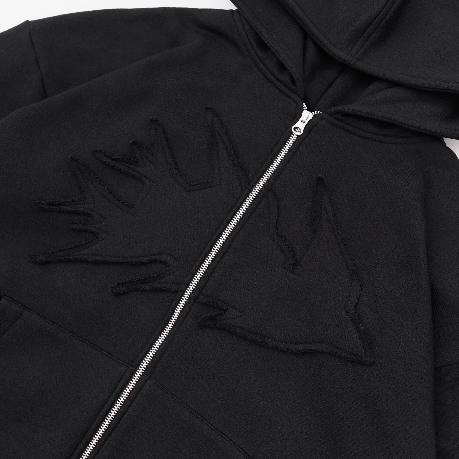 W.Essentiels Label Bleu Affinity Hirondelle Oversize Raw Embroidered Zip Hoodie Zero Black