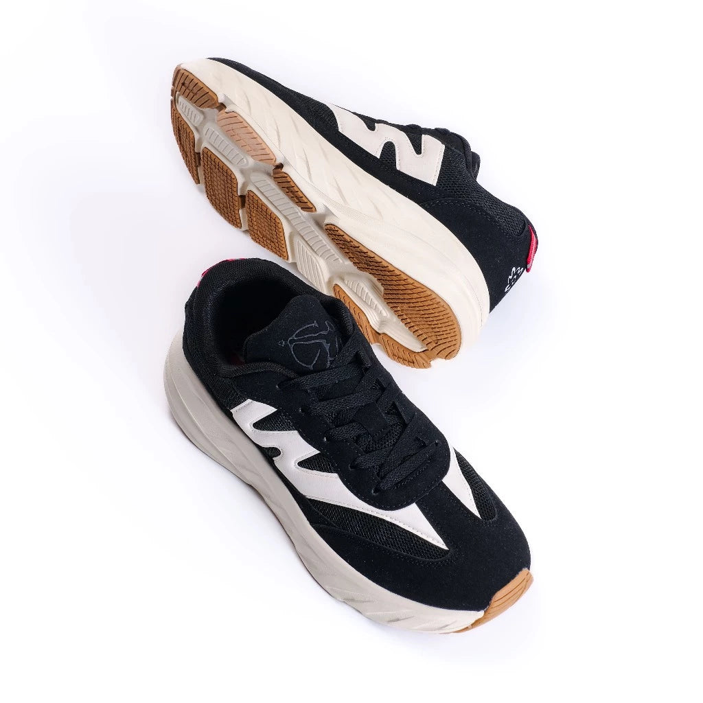 Warrior WS 01 Black White
