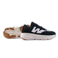 Warrior WS 01 Black White