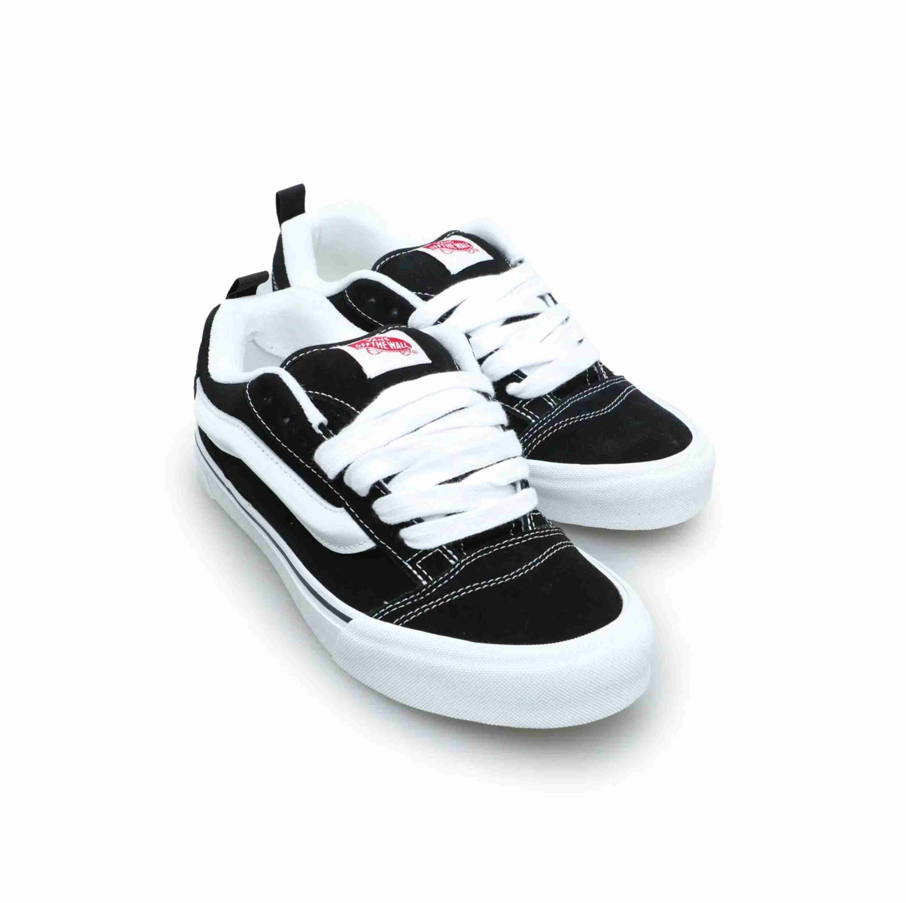 Vans Knu Skool Black/True White